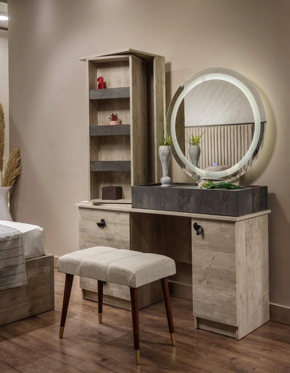 6-piece counter good wood bedroom set - off-white and black