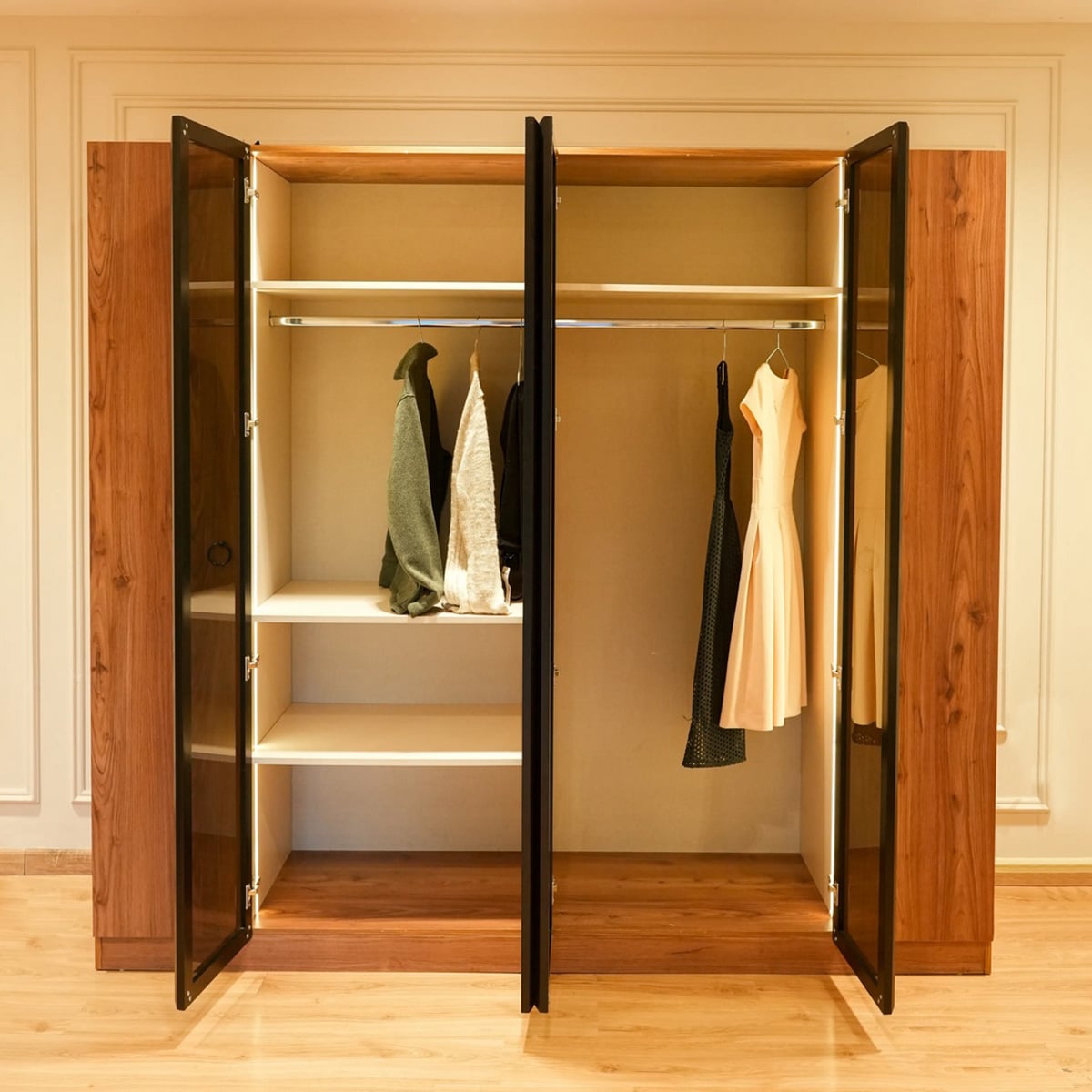 Brown Counter Wood bedroom set - 5 pieces